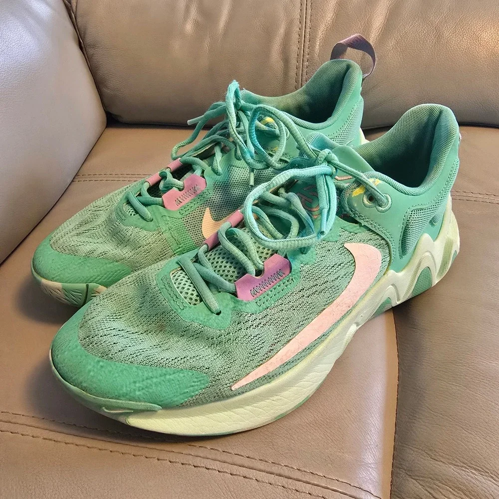 Nike Giannis Immortality 2 Enamel Green Basketball Shoes Mens Size 9 DM0825-300‎